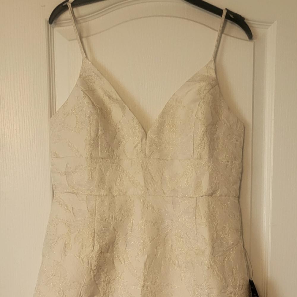 Lulus short cream and gold cocktail dress
